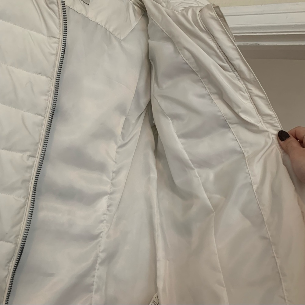 Down Jacket - Picture 5 of 6